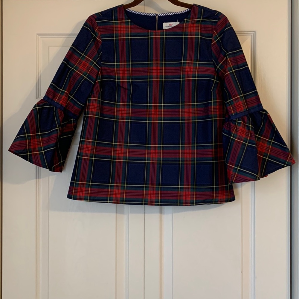 Vineyard Vine bell sleeve top